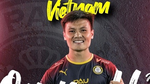doi tuyen viet nam trieu tap quang hai pau fc lam poster chuc mung