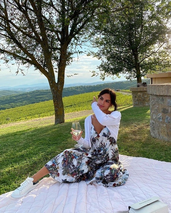 Con gái xinh đẹp như siêu mẫu 21 tuổi của HLV Pep Guardiola