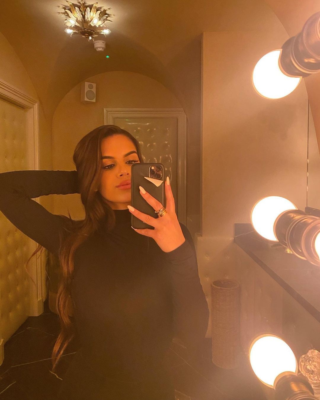 Con gái xinh đẹp như siêu mẫu 21 tuổi của HLV Pep Guardiola