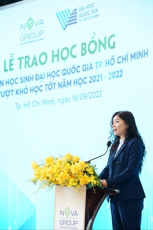 NovaGroup trao học bổng cho sinh viên, học sinh vượt khó học tốt của Đại học Quốc gia TP. Hồ Chí Minh