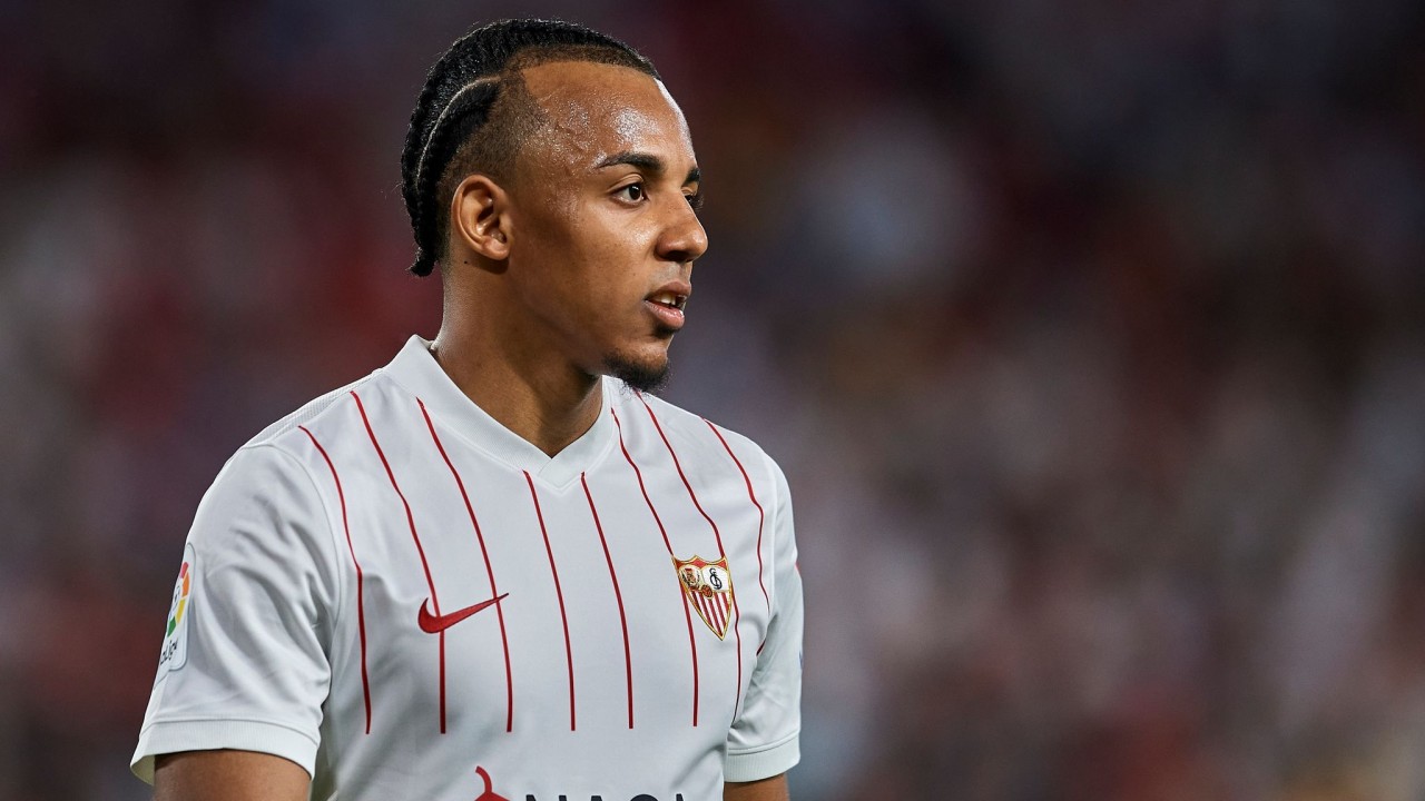 Chuyển nhượng cầu thủ ngày 20/9: Man City đua giành Milan Skriniar; sắp tới, MU khó có tân binh;