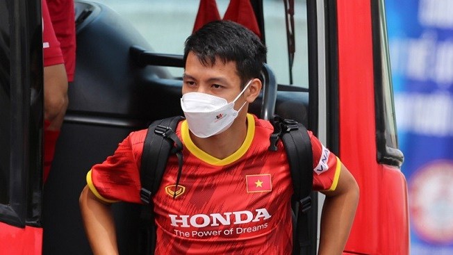 truoc tran doi tuyen viet nam vs an do hung dung va van thanh tro lai san tap