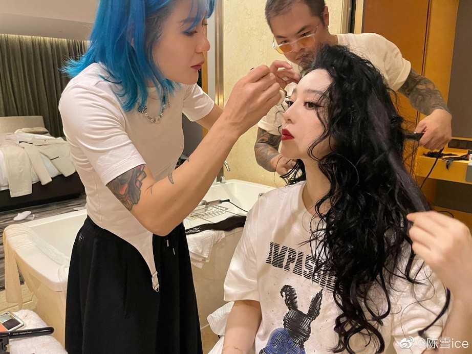 Phạm Băng Băng đẹp buồn dự Tuần lễ thời trang Thượng Hải