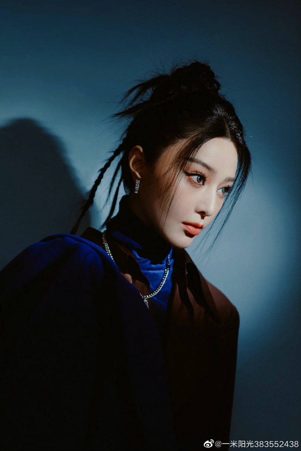 Phạm Băng Băng đẹp buồn dự Tuần lễ thời trang Thượng Hải