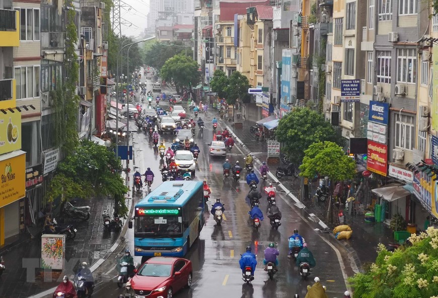 Dự báo thời tiết đêm nay và ngày mai (29-30/9): Hà Nội và nhiều khu vực mưa, dông, cục bộ mưa to; đồng bằng, trung du Bắc Bộ, Bắc Trung Bộ mưa lớn