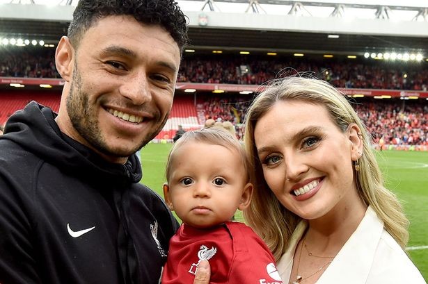 Liverpool: Trộm đột nhập biệt thự cầu thủ Alex Oxlade-Chamberlain, lấy đi nhiều trang sức đắt giá