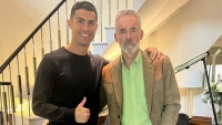 Cristiano Ronaldo gặp gỡ và trao đổi một số vấn đề với bác sĩ tâm lý