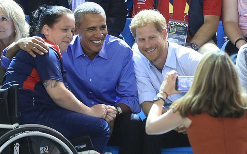 hoang tu anh harry than thiet xem bong ro cung cuu tong thong my obama