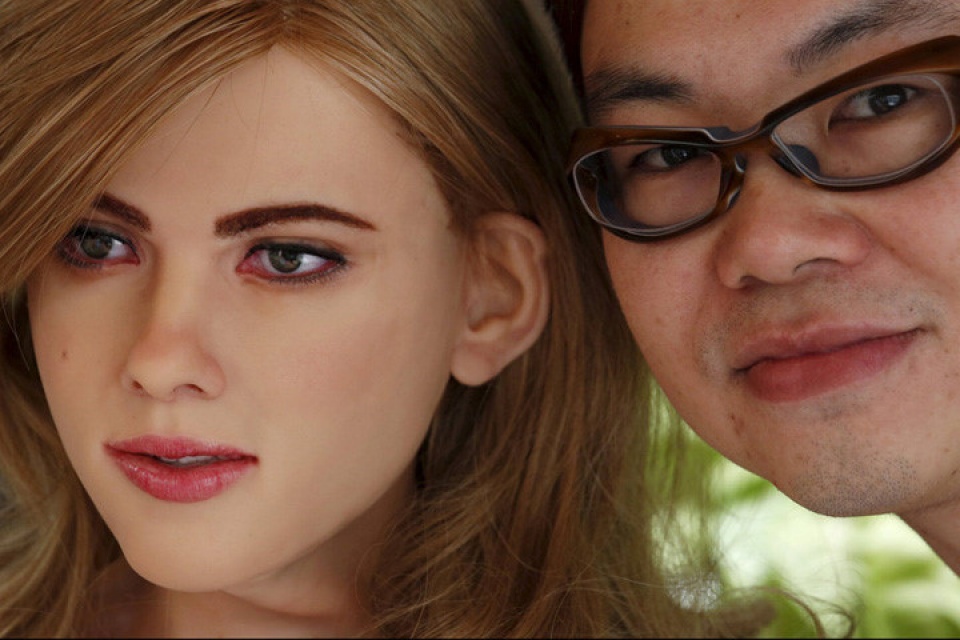 Xuất hiện robot là "bản sao" của Scarlett Johansson xuat hien robot la ban sao cua scarlett johansson
