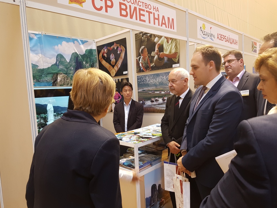 dien dan du lich bien den lan thu 10