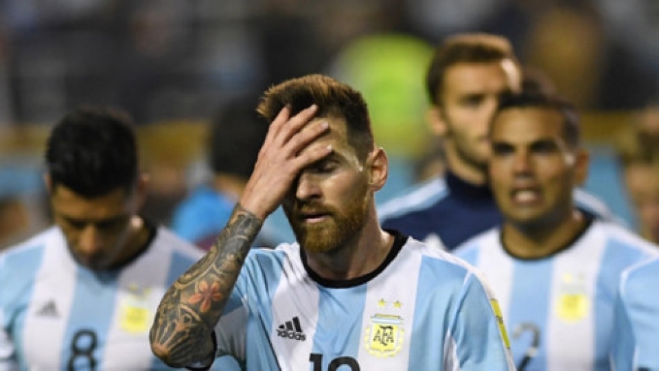 Messi vô duyên, Argentina nguy cơ ngồi nhà xem World Cup 2018 messi vo duyen argentina nguy co ngoi nha xem world cup 2018