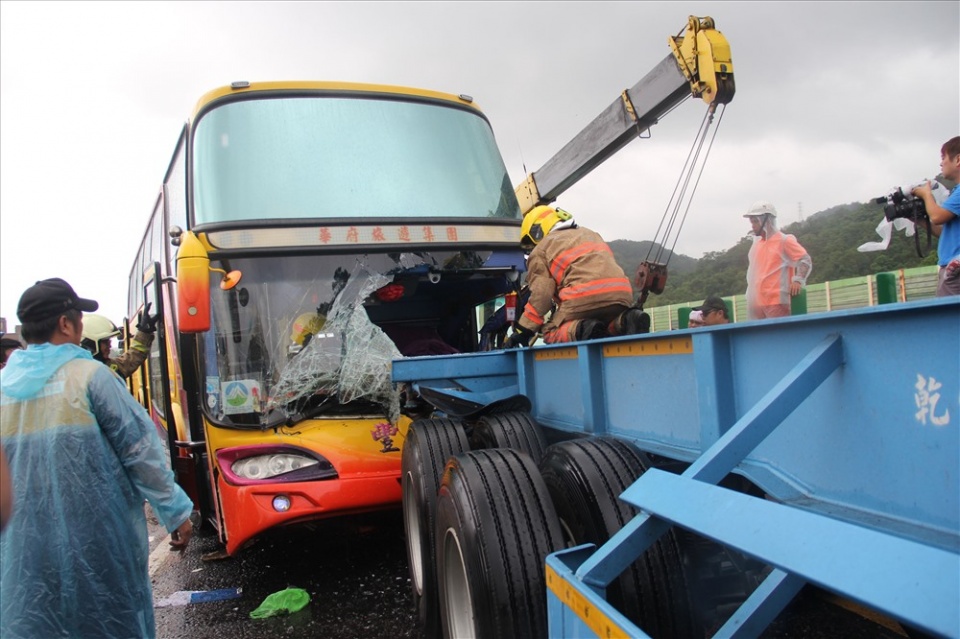 tai nan xe cho khach du lich viet nam tai dai loan trung quoc