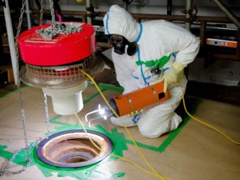 robot don rac thai hat nhan avexis lan dau duoc dua vao hoat dong