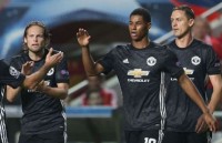 mu lap ky luc tai old trafford duoi thoi mourinho