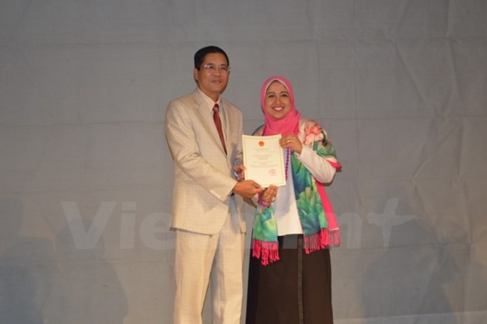 ton vinh nghe sy ai cap vi thuc day giao luu van hoa voi viet nam