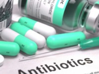 su dung kim loai nang gallium trong dieu tri nhiem trung phoi