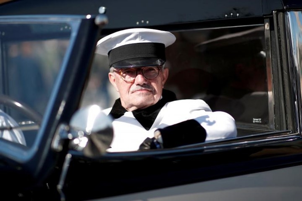 cac loai o to co xinh xan dieu hanh qua thu do paris