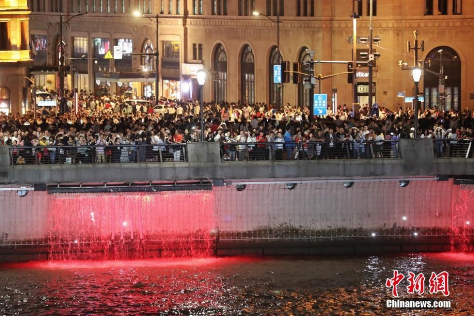 tuan le vang quoc khanh trung quoc nua dat nuoc di chuyen