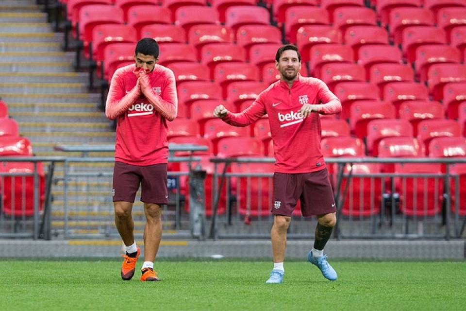 messi suarez cap ke tren san tap san sang pha luoi tottenham