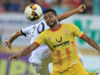 nhieu doi bong thay mau doi hinh o luot ve v league 2019