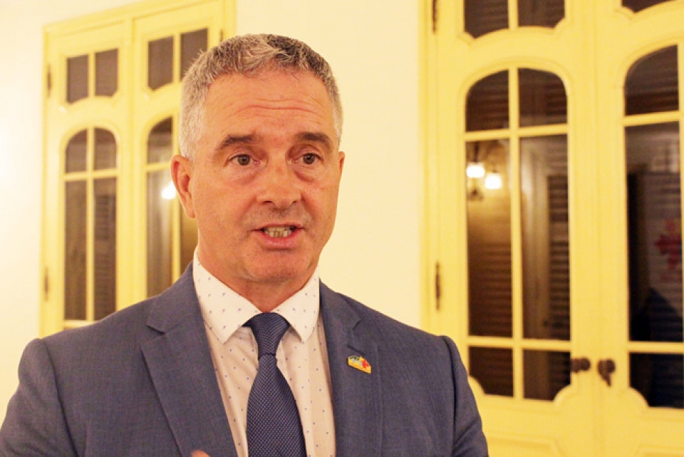 Những chú ong B's Bees mang nhạc jazz Canada tới Việt Nam nhung chu ong mang nhac jazz canada toi viet nam