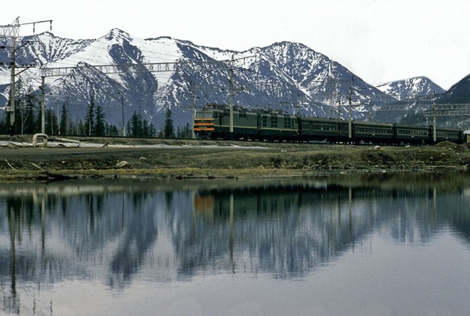 duong sat thong nhat lot top 10 tuyen duong sat dep nhat the gioi