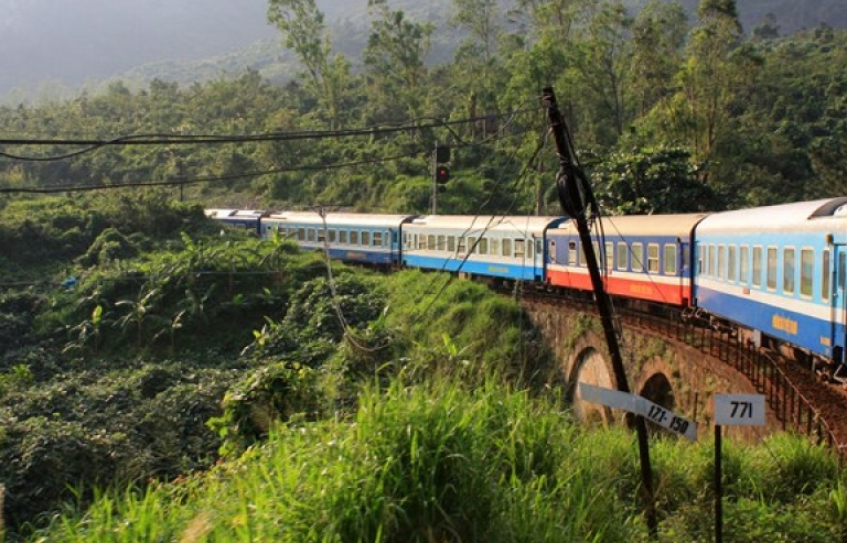 Đường sắt Thống Nhất lọt top 10 tuyến đường sắt đẹp nhất thế giới