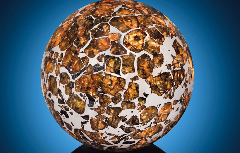 vi sao thien thach tro thanh mat hang suu tam co gia tri