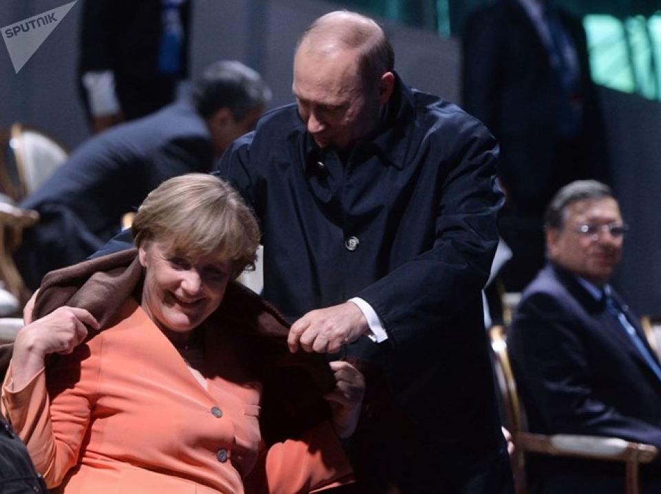 ba merkel va nhung khoanh khac kho quen tren chinh truong