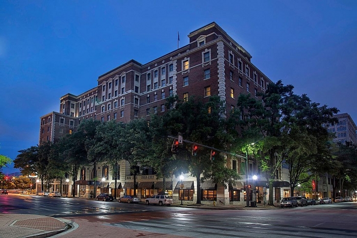 phong nghi gay am anh nhat nuoc my lan dau tien mo cua tro lai