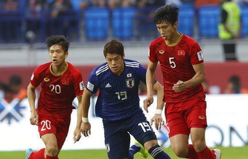 doan van hau va su menh be gay nhung mui tan cong cua doi tuyen malaysia