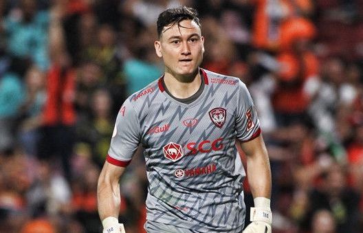 thu thanh van lam duoc muangthong nha ve nuoc som