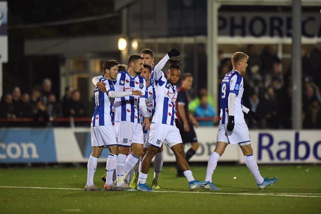 hlv heerenveen van hau se duoc thi dau chinh thuc vao nam 2020