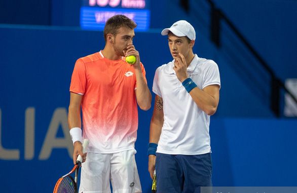 Tay vợt gốc Việt Antoine Hoang tiếp tục tiến sâu ở Roland Garros 2020