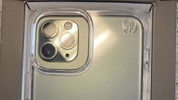 Lộ thiết kế mặt lưng iPhone 12 với cụm camera 'siêu to'
