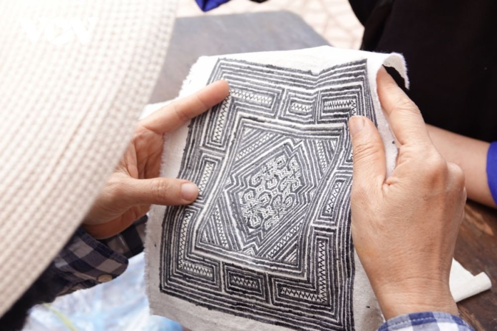 Du khách hào hứng khám phá mùa vàng Mù Cang Chải du khach hao hung kham pha mua vang mu cang chai