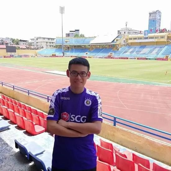 bao trung quoc khong can hoc dau xa hay hoc hoi bong da viet nam