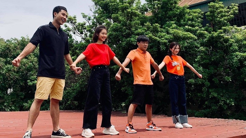 11 tháng 5 ngày: Diễn viên Trung Ruồi làm thơ hài chia tay vai Long Đần 11 tháng 5 ngày: Diễn viên Trung Ruồi làm thơ hài chia tay vai Long Đần