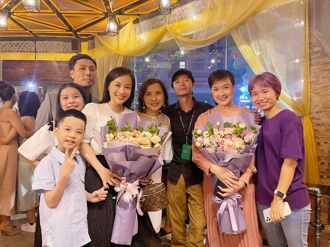 11 tháng 5 ngày đóng máy,