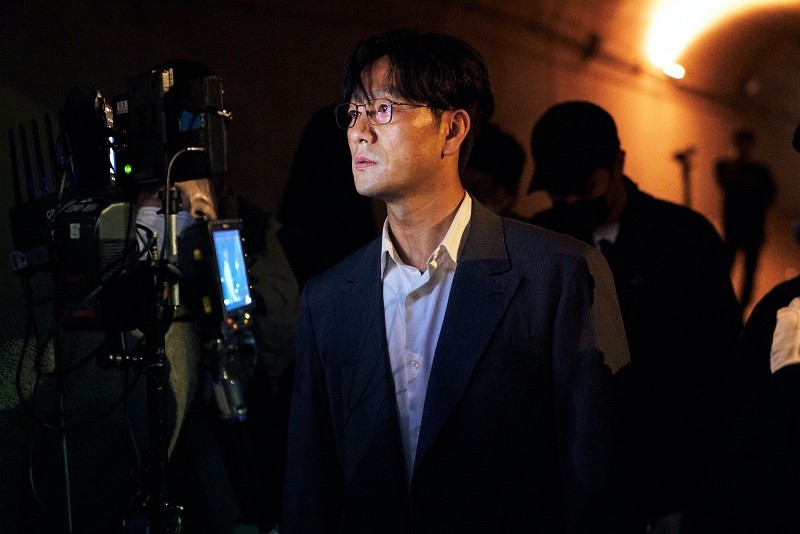 Trò chơi con mực: Những hình ảnh hài hước trên phim trường