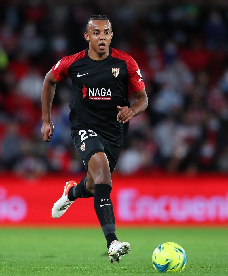 Chuyển nhượng cầu thủ: