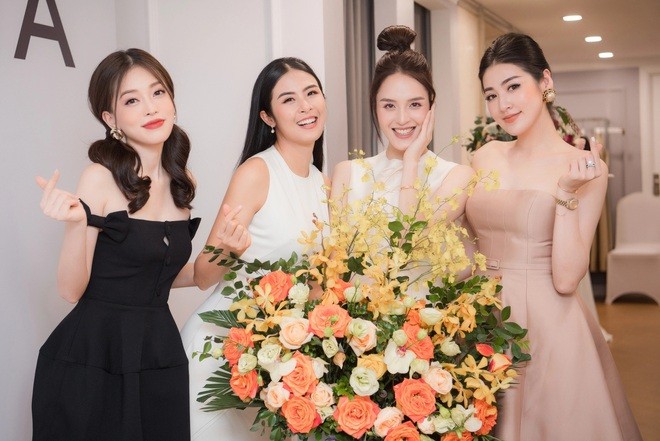 Dàn Hoa hậu Việt Nam... thon gọn, rạng rỡ quyến rũ khi hội tụ sau thời gian dài giãn cách xã hội