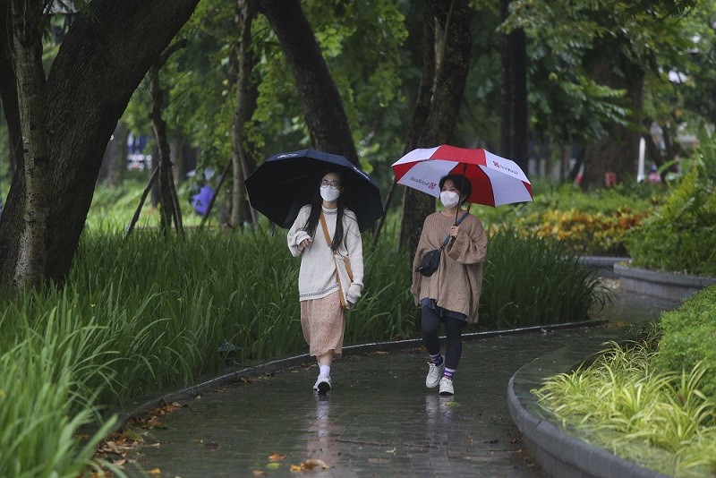 Dự báo thời tiết đêm nay và ngày mai (20-21/10): Cả nước mưa rào và dông rải rác, nhiều nơi mưa vừa mưa to cục bộ; Đông Bắc Bộ có nơi chuyển rét Dự báo thời tiết đêm nay và ngày mai (20-21/10): Cả nước mưa rào và dông rải rác, nhiều nơi mưa vừa mưa to cục bộ; Đông Bắc Bộ có nơi chuyển rét