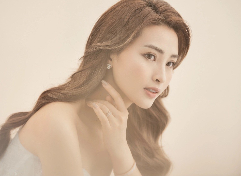 MC Huyền Trang trải lòng về vai diễn dễ gây trái chiều trong '11 tháng 5 ngày'