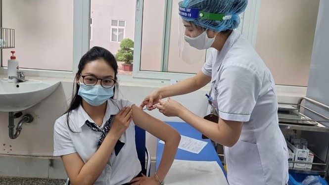 covid19 sang 611 ca cong dong tang nhanh ha noi khan tim nguoi uu tien vaccine cho thu do dich rat nong o ha nam bac giang thanh hoa