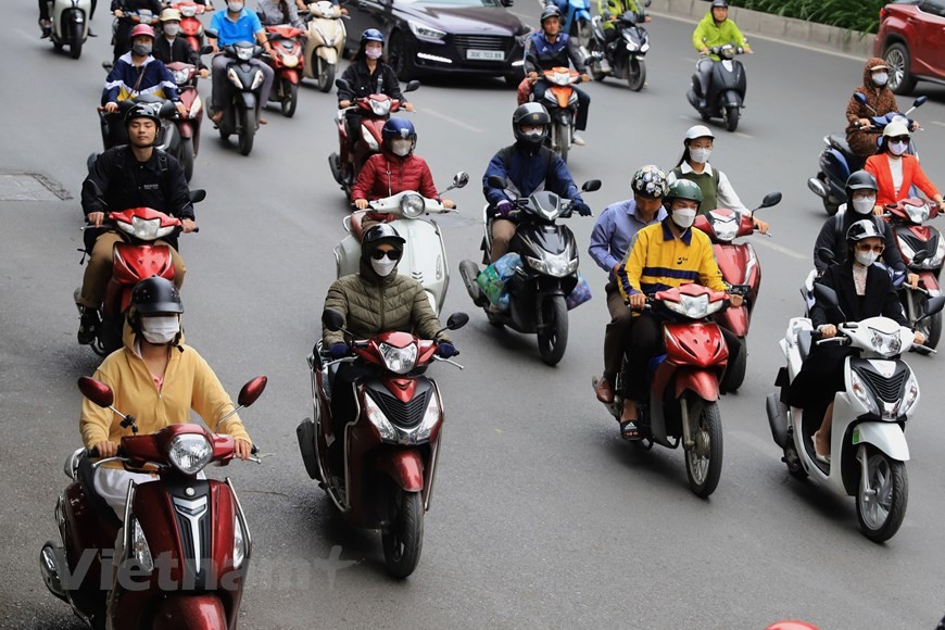 Dự báo thời tiết đêm nay và ngày mai (11-12/10): Hà Nội, Bắc Bộ đêm và sáng sớm trời lạnh, ngày nắng; Quảng Ngãi đến Phú Yên và Bắc Tây Nguyên mưa lớn