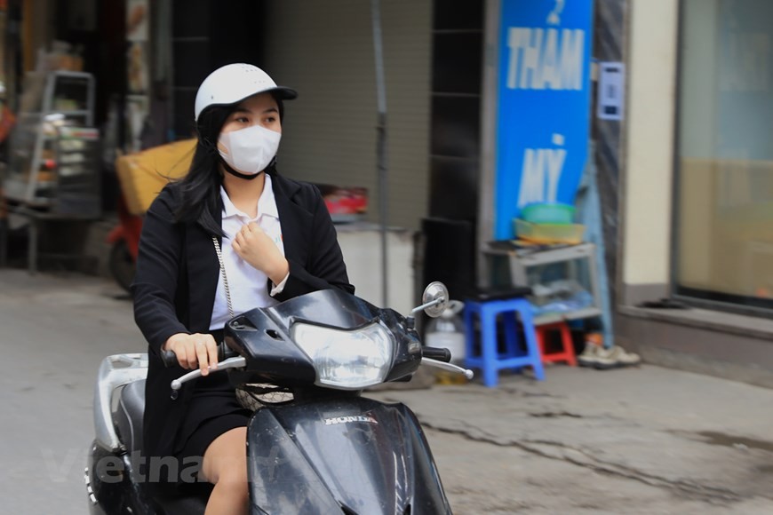 Dự báo thời tiết đêm nay và ngày mai (13-14/10): Hà Nội đêm và sáng sớm trời lạnh, sương mù; vùng núi Bắc Bộ trới rét; Trung Bộ, Tây Nguyên mưa lớn