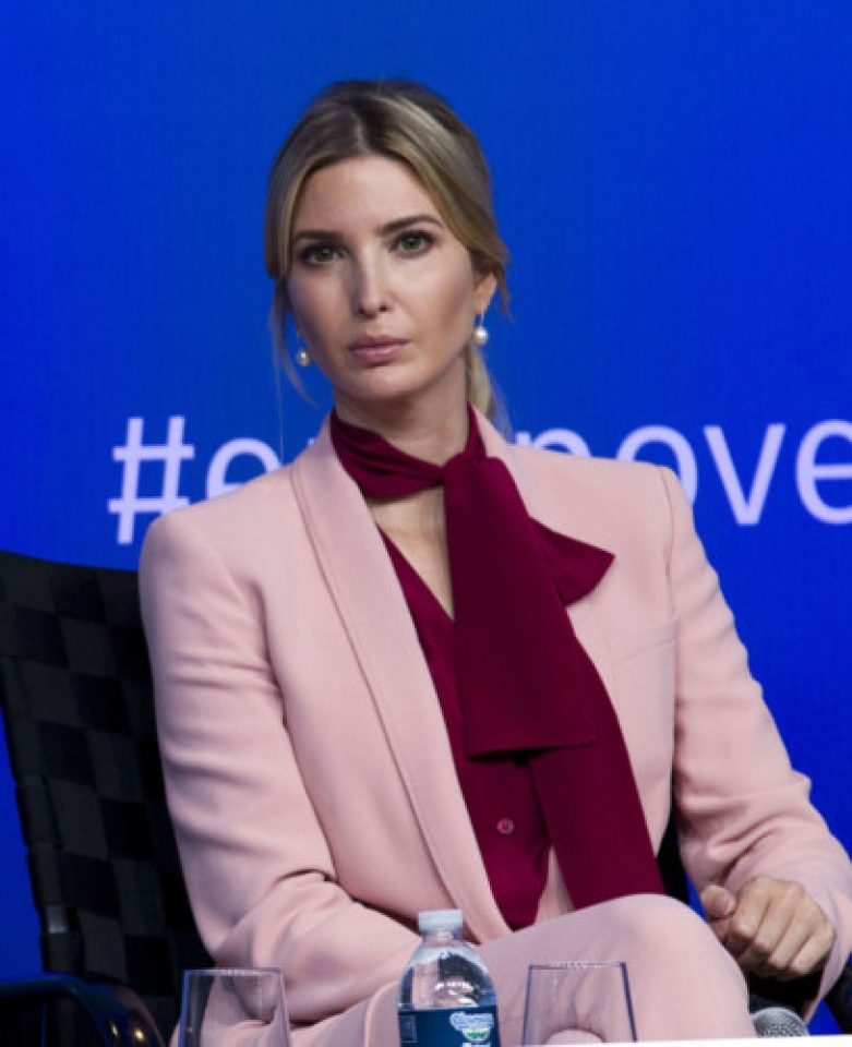 phong cach thoi trang ngoai giao cua ivanka trump