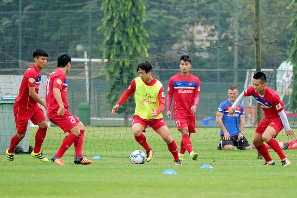 HLV Park Hang-seo suýt nổi nóng với tuyển thủ Việt Nam hlv park hang seo suyt noi nong voi tuyen thu viet nam