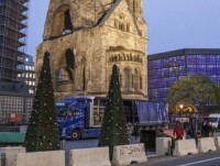 cac nuoc tren the gioi tang cuong an ninh truoc them giang sinh va nam moi